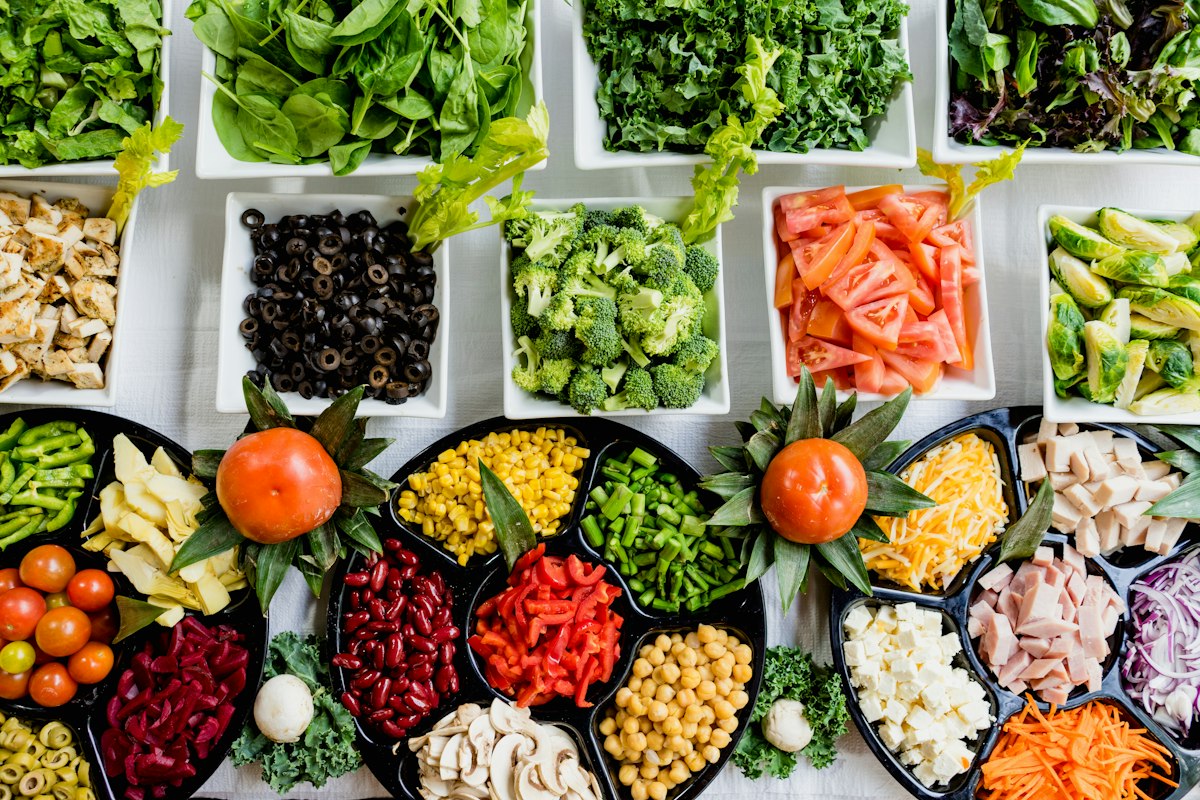 Alimentation saine, légumes frais et équilibre nutritionnel